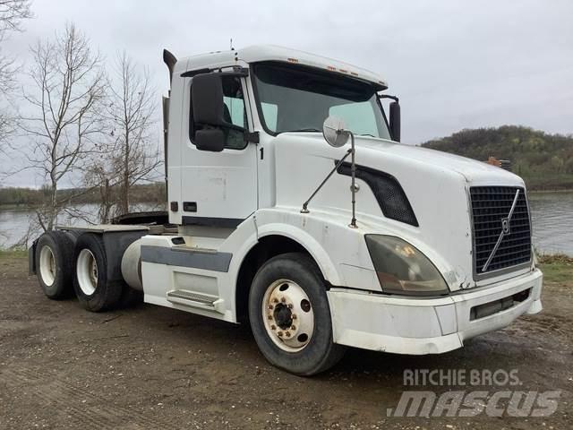 Volvo VNL Седельные тягачи