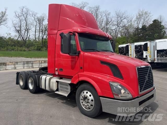Volvo VNL Седельные тягачи