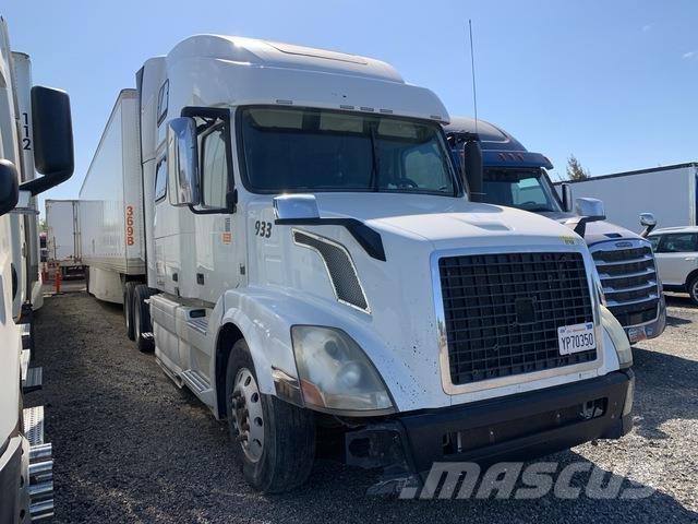 Volvo VNL Седельные тягачи