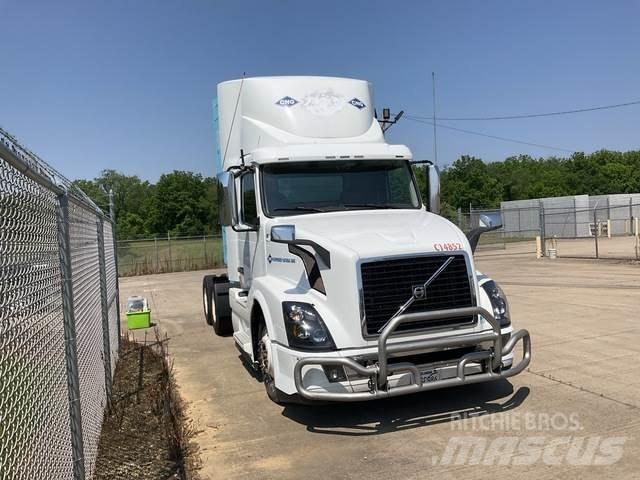 Volvo VNL Седельные тягачи