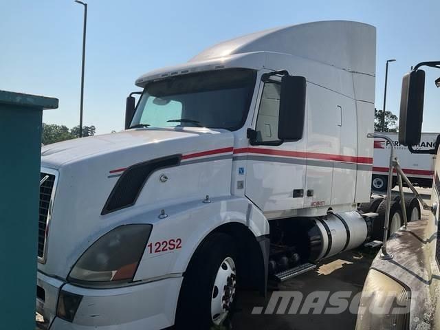 Volvo VNL Седельные тягачи
