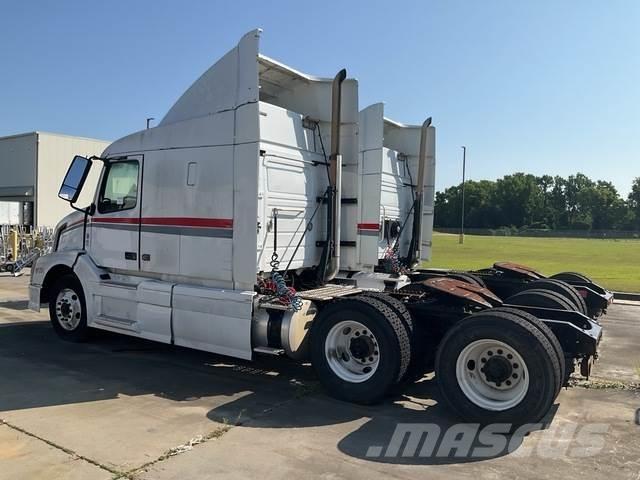 Volvo VNL Седельные тягачи