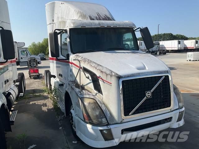 Volvo VNL Седельные тягачи
