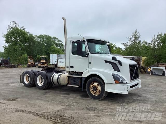 Volvo VNL Седельные тягачи