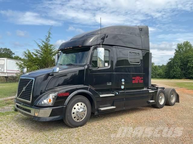 Volvo VNL Седельные тягачи