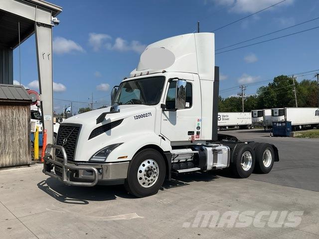 Volvo VNL Седельные тягачи