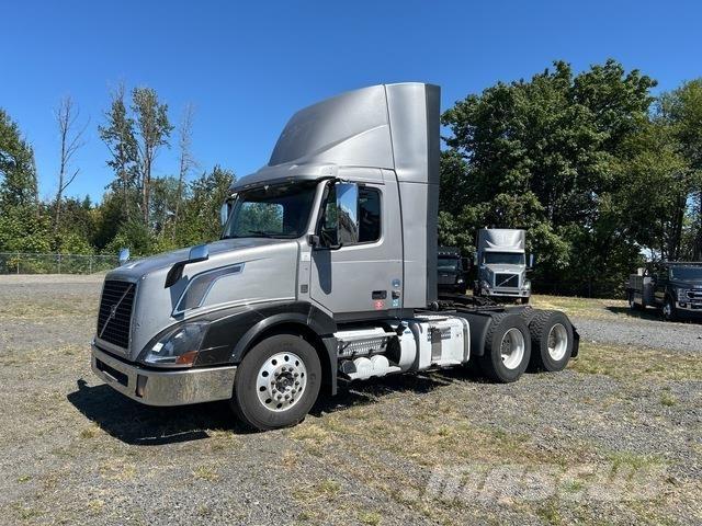 Volvo VNL Седельные тягачи