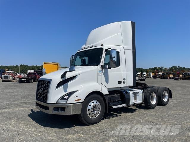 Volvo VNL Седельные тягачи