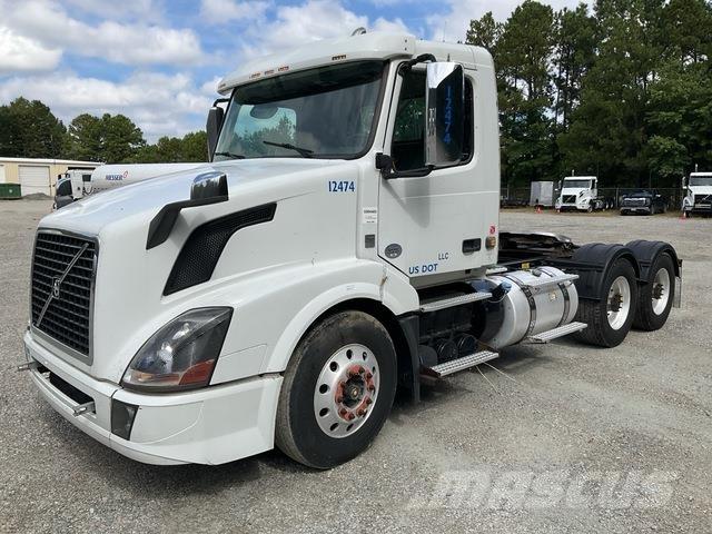 Volvo VNL Седельные тягачи
