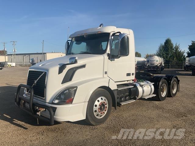Volvo VNL Седельные тягачи