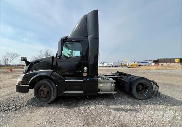 Volvo VNL Седельные тягачи