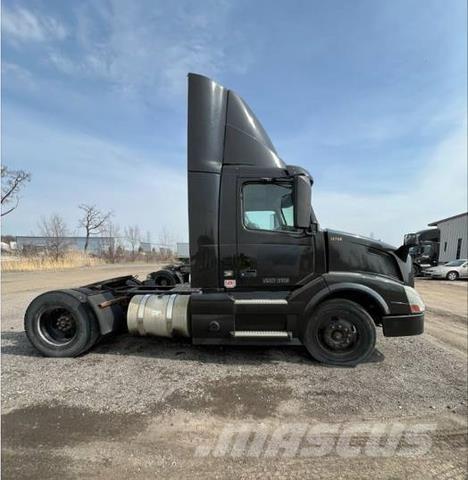 Volvo VNL Седельные тягачи