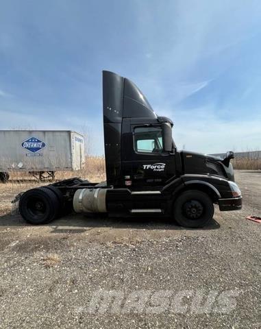 Volvo VNL Седельные тягачи