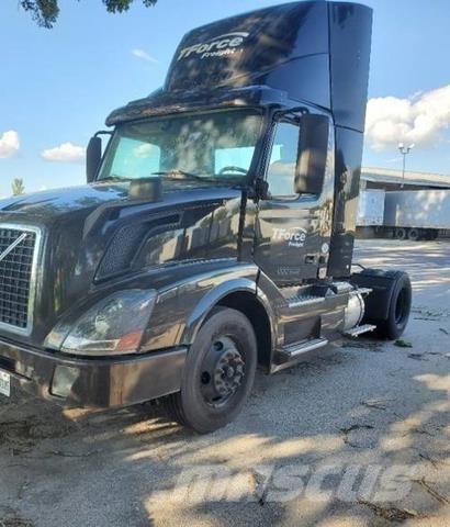 Volvo VNL Седельные тягачи
