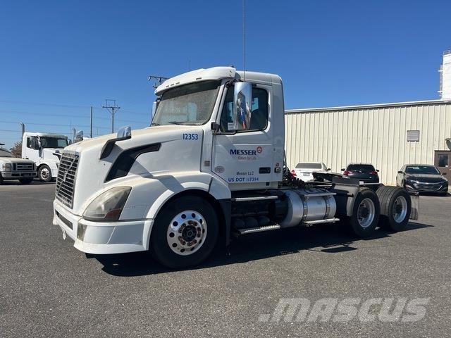 Volvo VNL Седельные тягачи