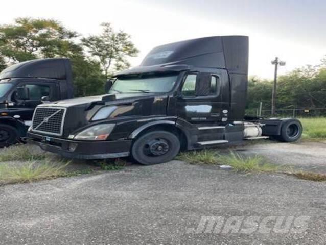 Volvo VNL Седельные тягачи