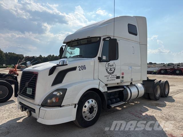 Volvo VNL Седельные тягачи