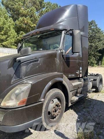 Volvo VNL Седельные тягачи