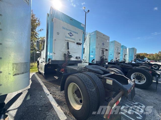 Volvo VNL Седельные тягачи