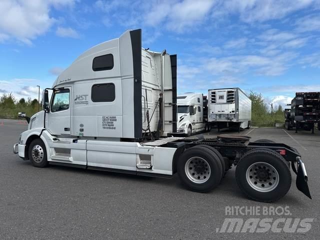 Volvo VNL 780 Седельные тягачи