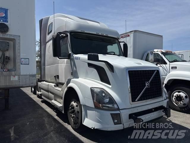 Volvo VNL64T Седельные тягачи