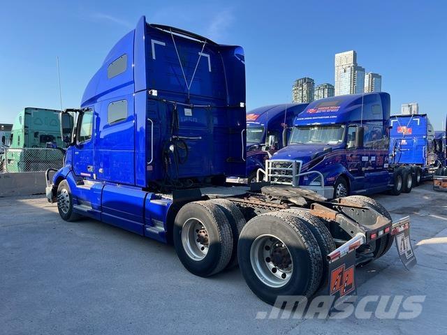 Volvo VNL760 Седельные тягачи