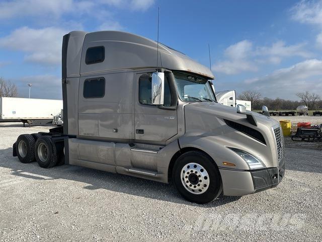 Volvo VNL860 Седельные тягачи