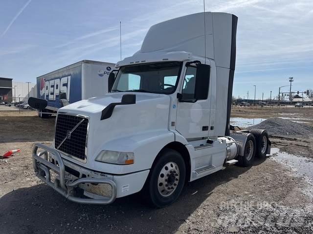 Volvo VNM Седельные тягачи