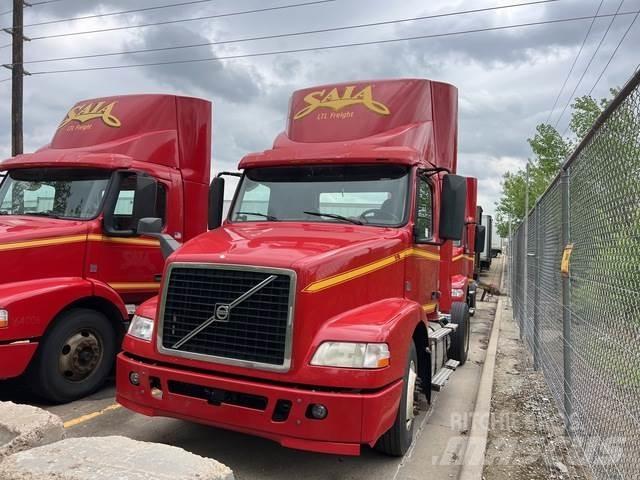 Volvo VNM Седельные тягачи