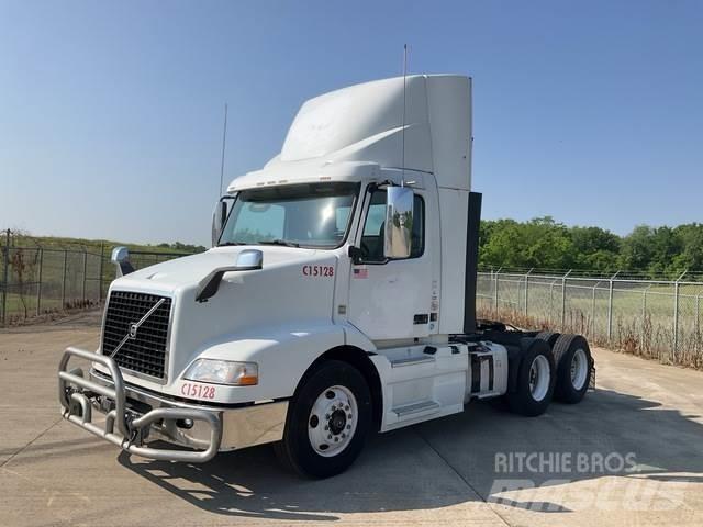 Volvo VNM Седельные тягачи