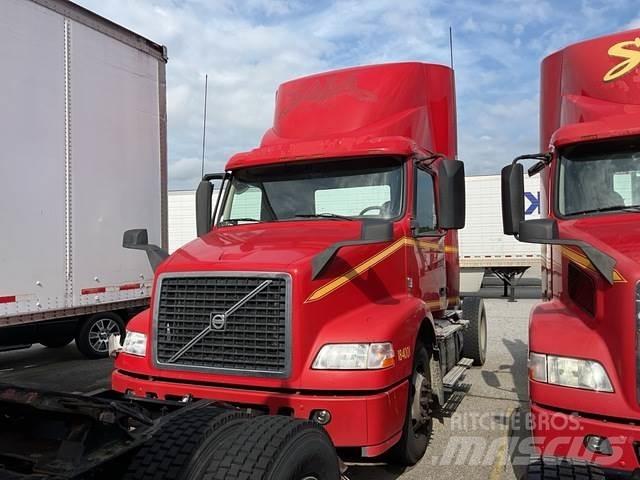 Volvo VNM Седельные тягачи