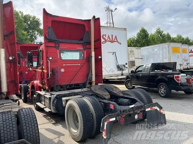Volvo VNM Седельные тягачи