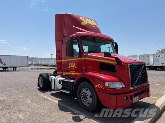 Volvo VNM Седельные тягачи