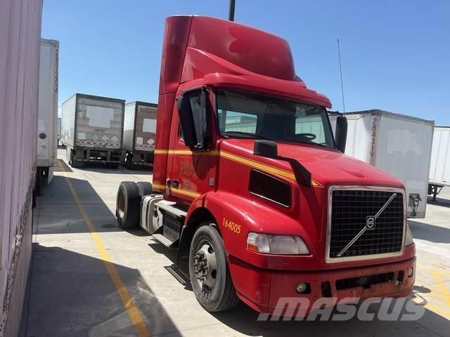 Volvo VNM Седельные тягачи