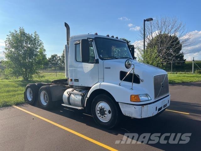 Volvo VNM Седельные тягачи