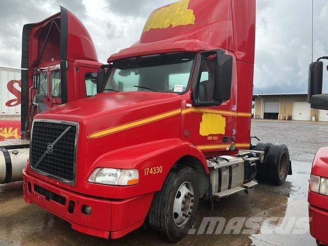 Volvo VNM Седельные тягачи