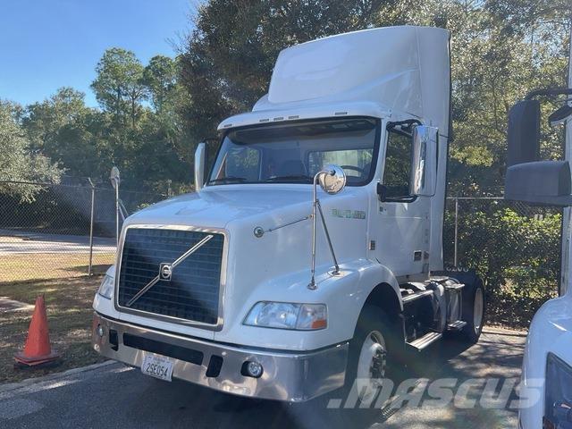 Volvo VNM Седельные тягачи