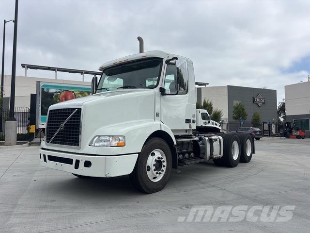 Volvo VNM 200 Седельные тягачи