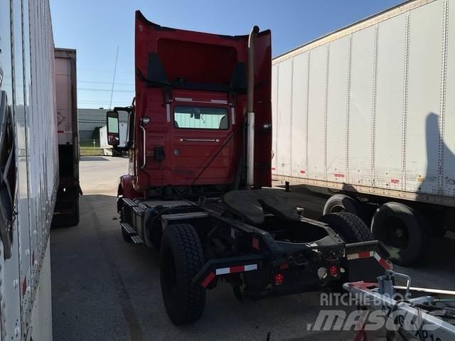 Volvo VNM42T Седельные тягачи