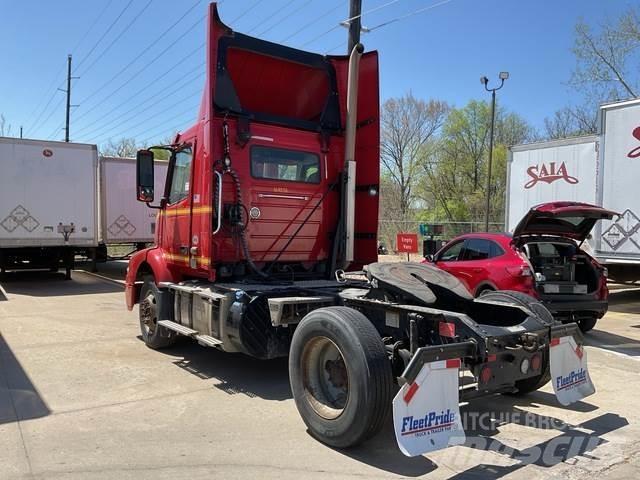 Volvo VNM42T Седельные тягачи