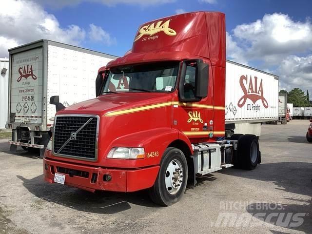 Volvo VNM42T Седельные тягачи