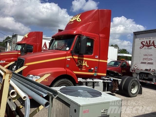 Volvo VNM42T Седельные тягачи
