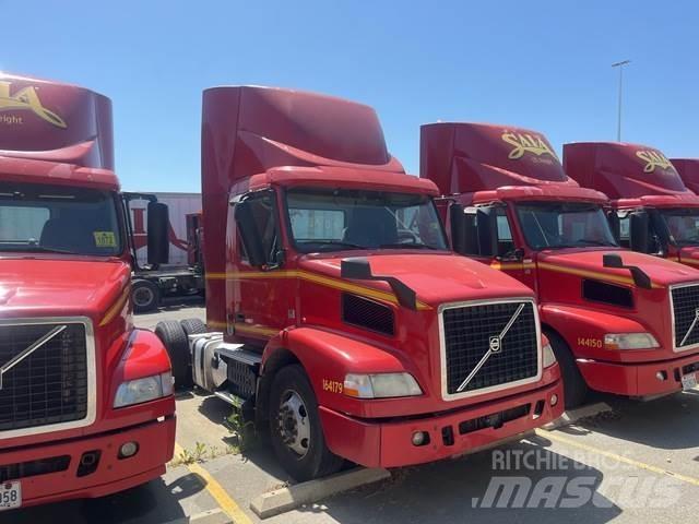 Volvo VNM42T Седельные тягачи