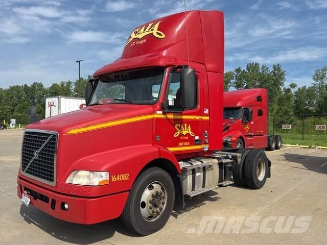 Volvo VNM42T Седельные тягачи