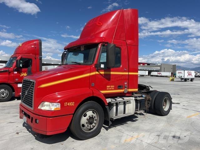 Volvo VNM42T Седельные тягачи
