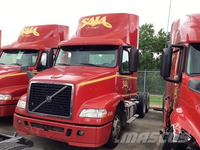 Volvo VNM64T Седельные тягачи