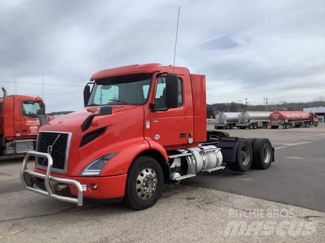 Volvo VNR Седельные тягачи