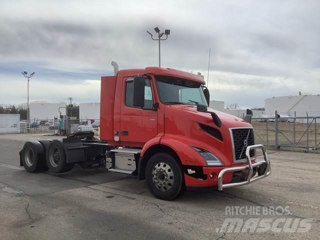 Volvo VNR Седельные тягачи