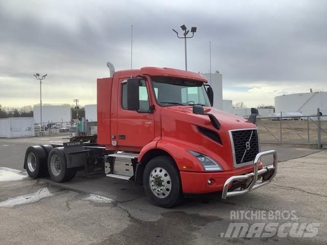 Volvo VNR Седельные тягачи