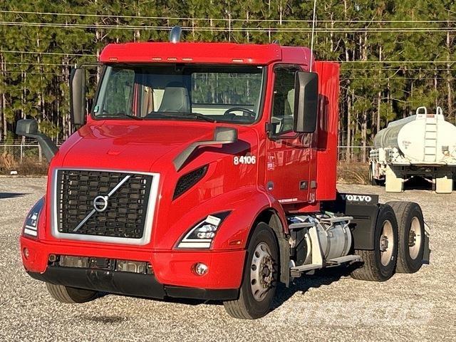 Volvo VNR Седельные тягачи